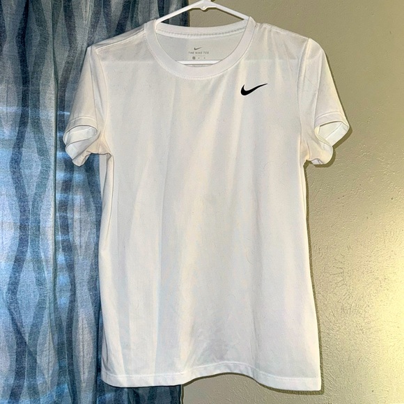 Nike Tee Shirt - Picture 1 of 2